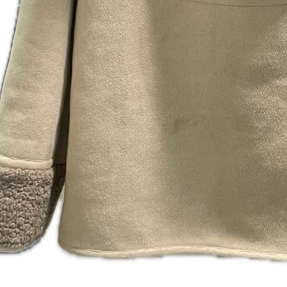 Tuckernuck | Stella Sherpa Jacket |
Suede Shearling 1/4 Zip Popover | Sz Small - Picture 5 of 5